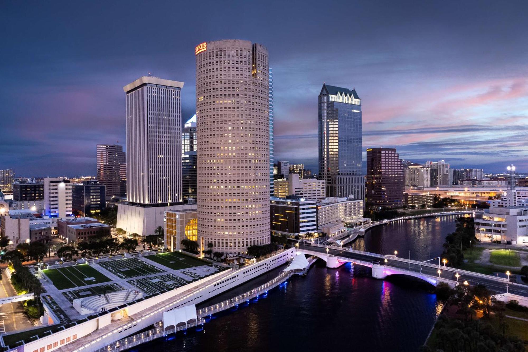 Hyatt Place Tampa Busch Gardens Eksteriør billede