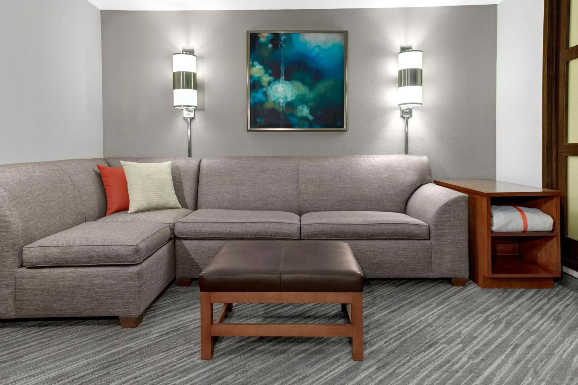 Hyatt Place Tampa Busch Gardens Eksteriør billede
