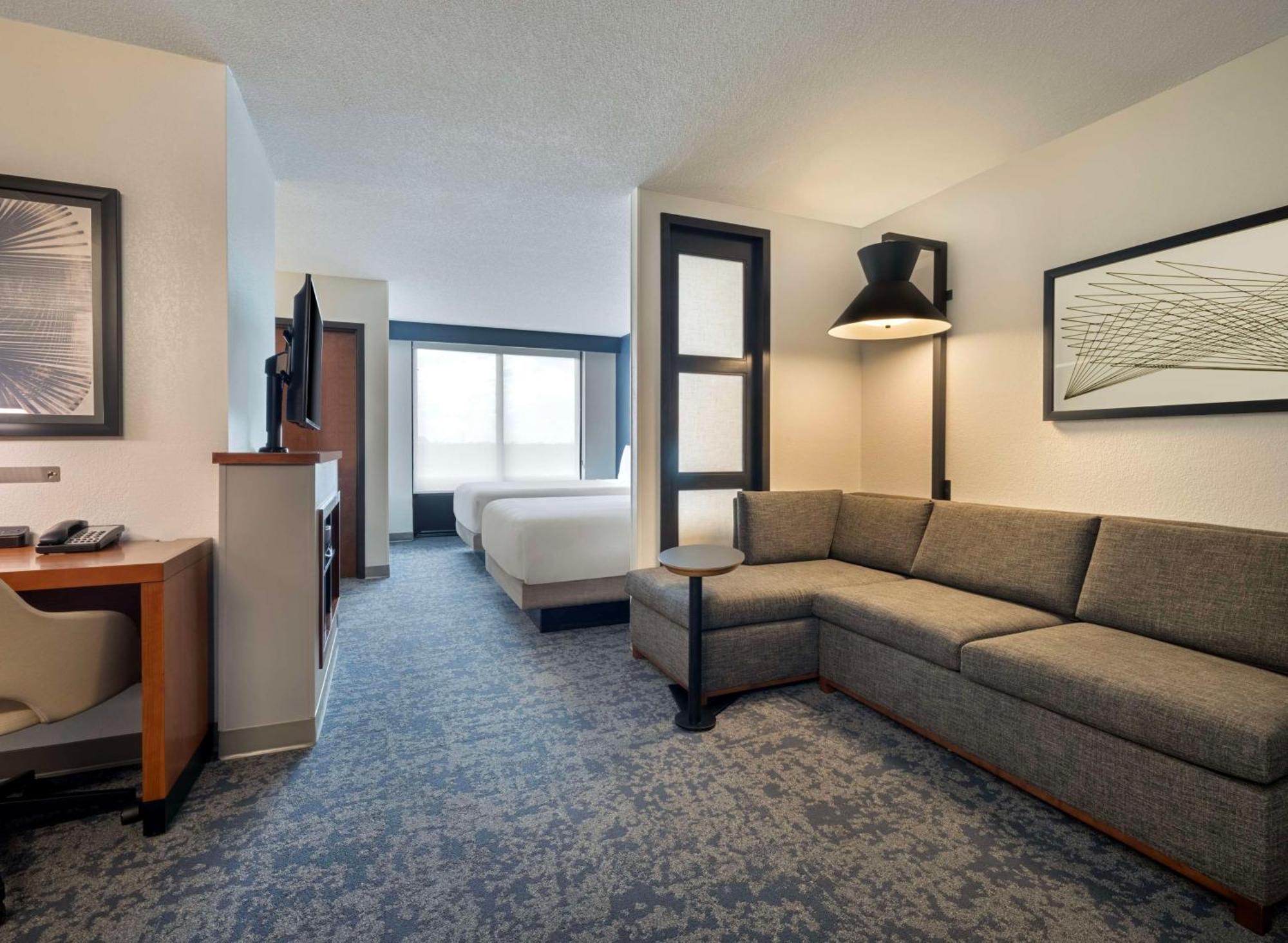 Hyatt Place Tampa Busch Gardens Eksteriør billede
