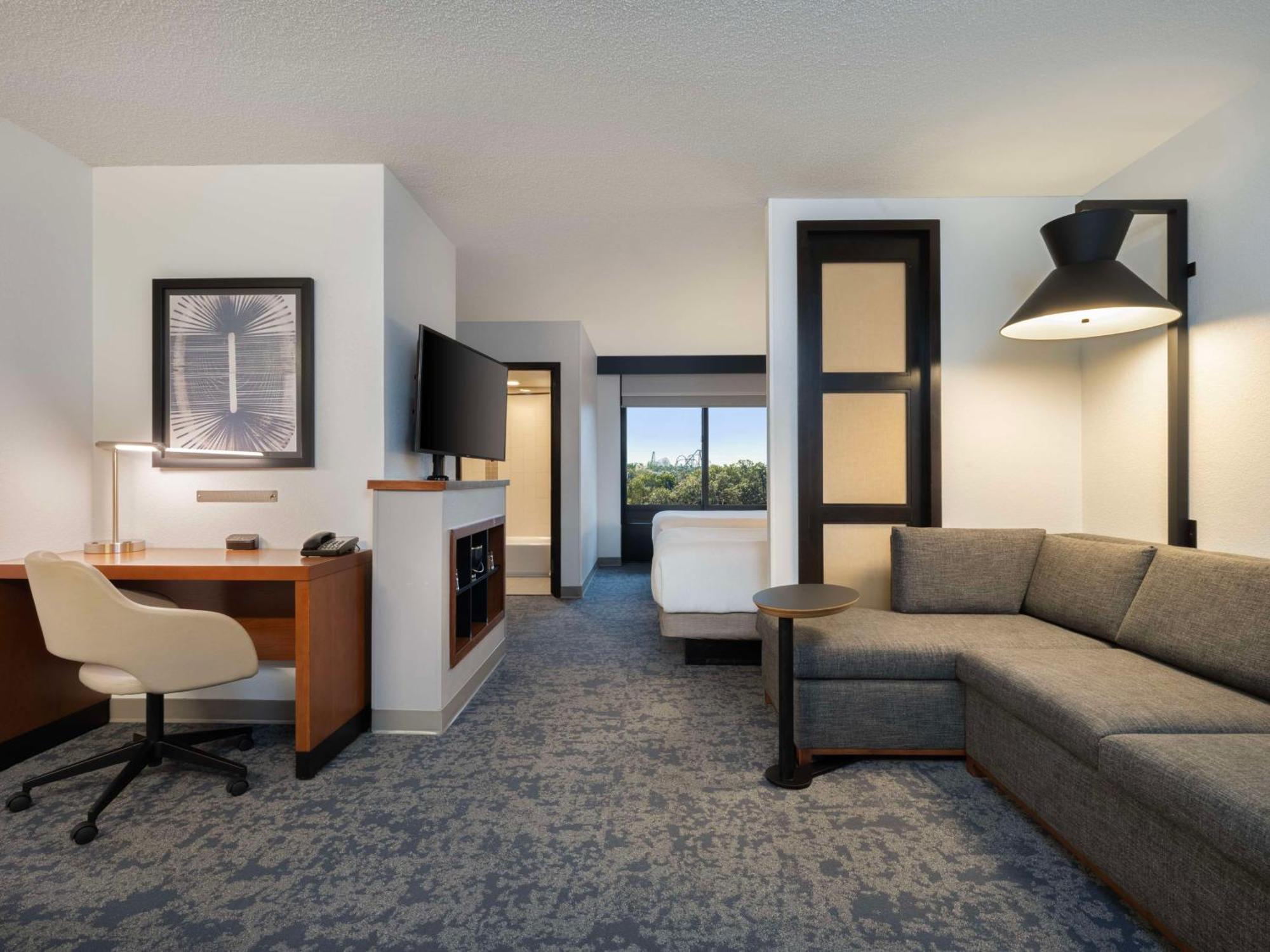 Hyatt Place Tampa Busch Gardens Eksteriør billede