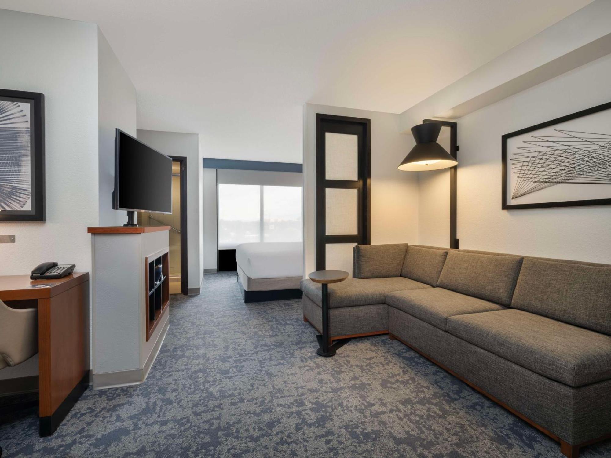 Hyatt Place Tampa Busch Gardens Eksteriør billede