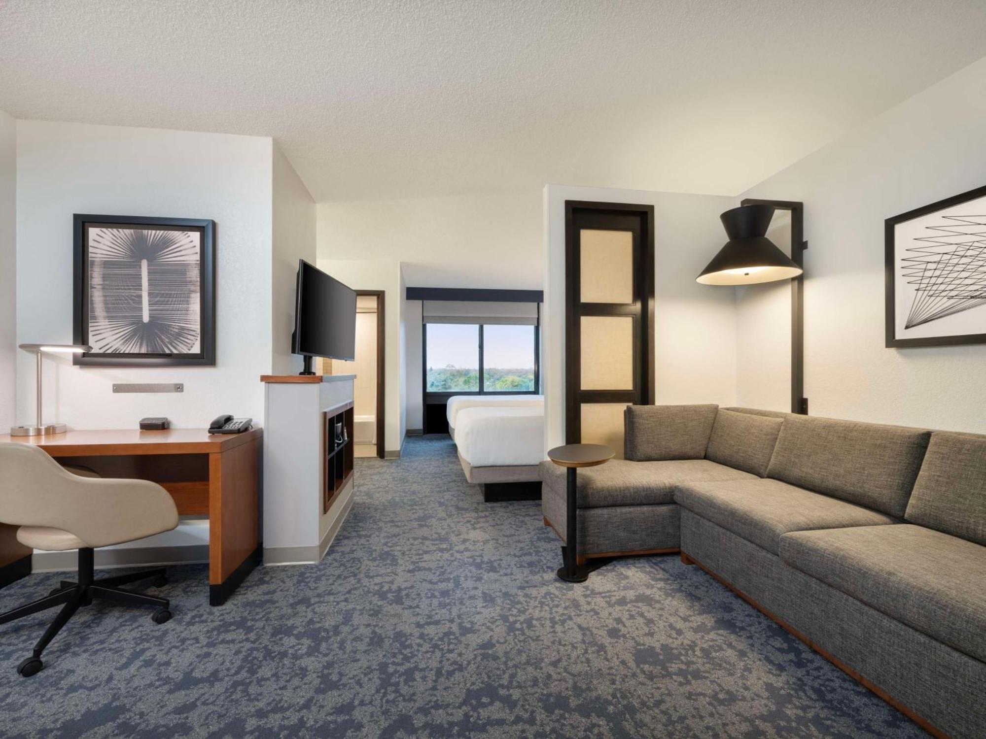 Hyatt Place Tampa Busch Gardens Eksteriør billede